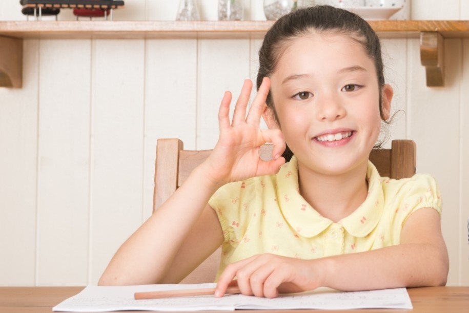 小学生の女の子